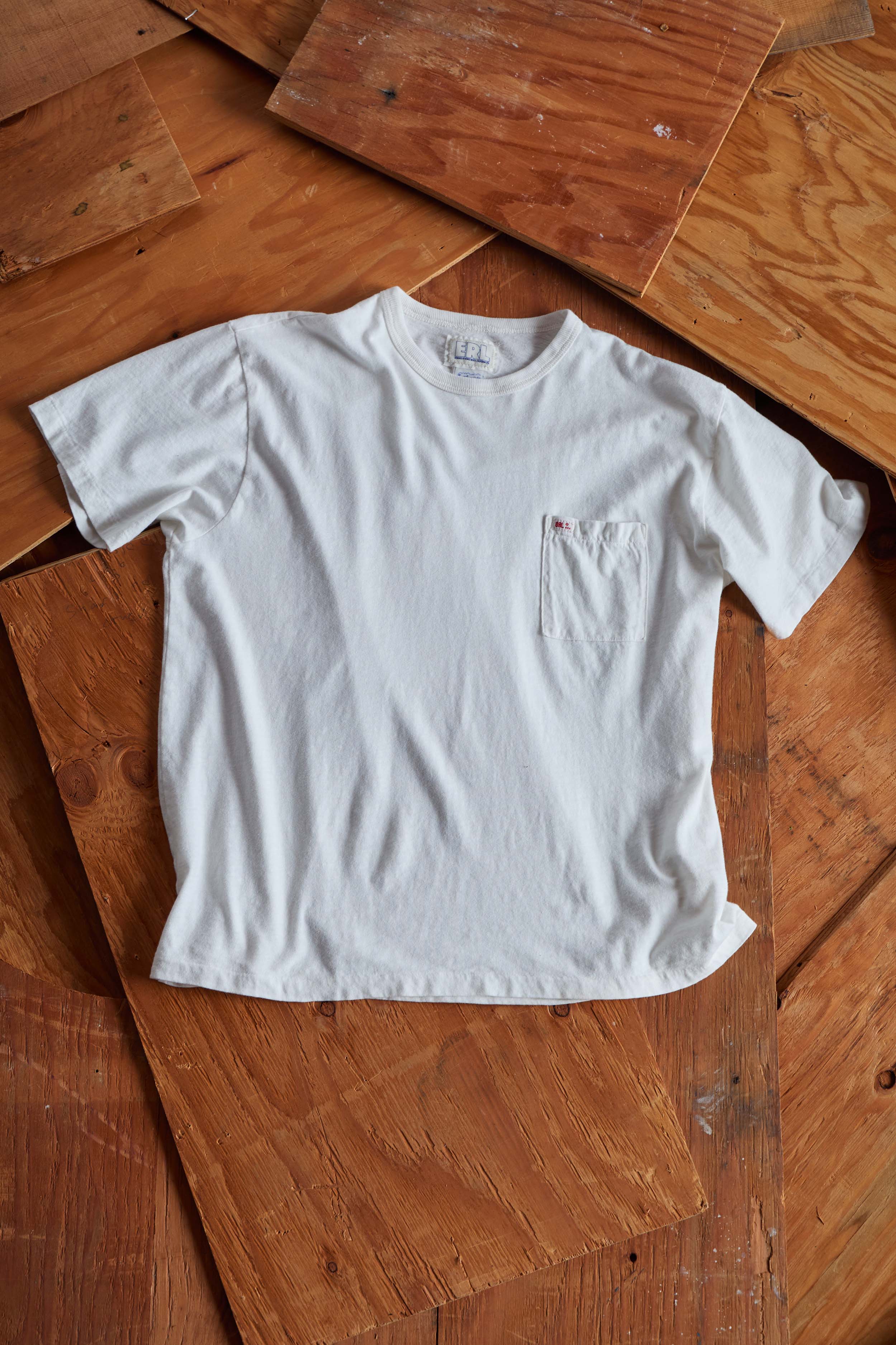 人気☆ [ERL] プリント コットン Tシャツ 上質コットン100%のドレスTシャツ/Slim Fit/クルーネック