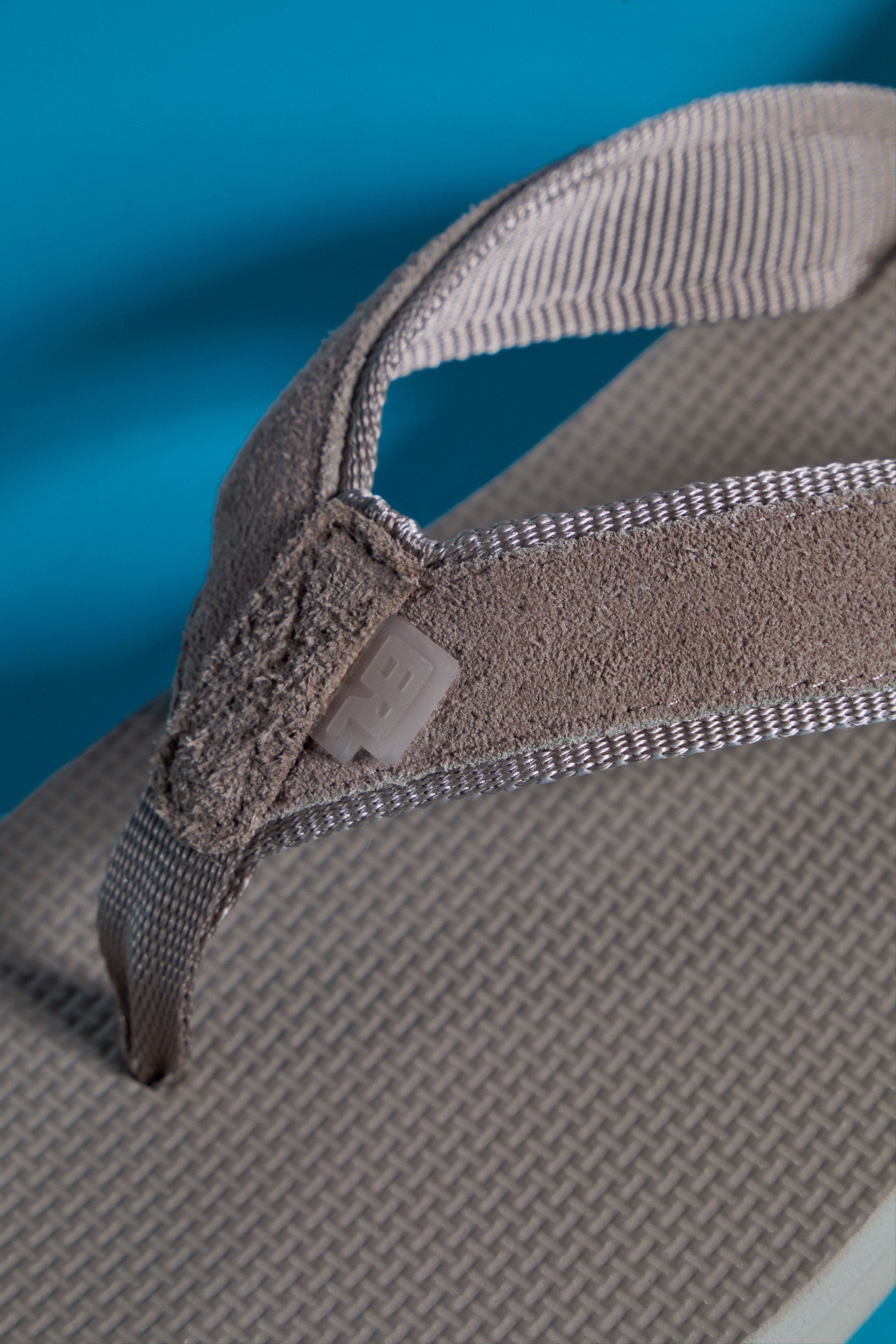 sand low flip flop
