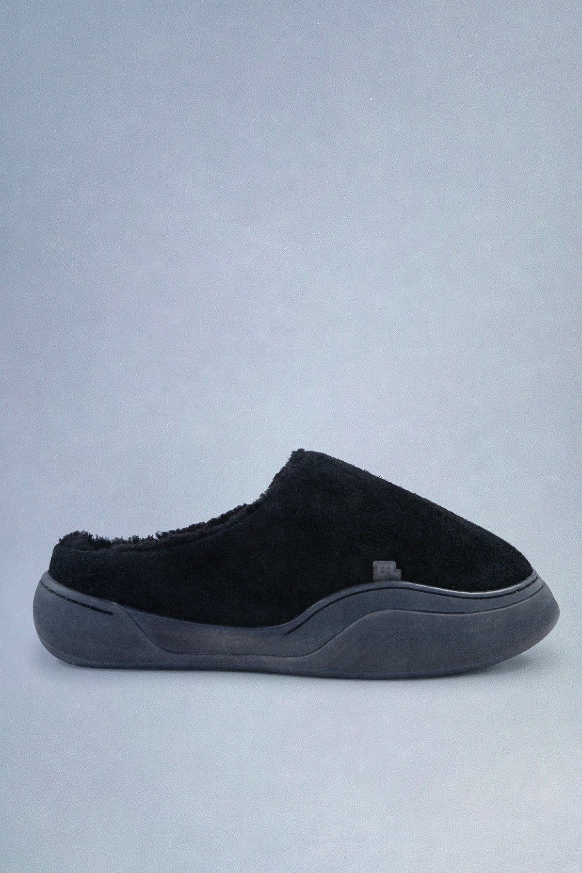 pirate black vamp mule