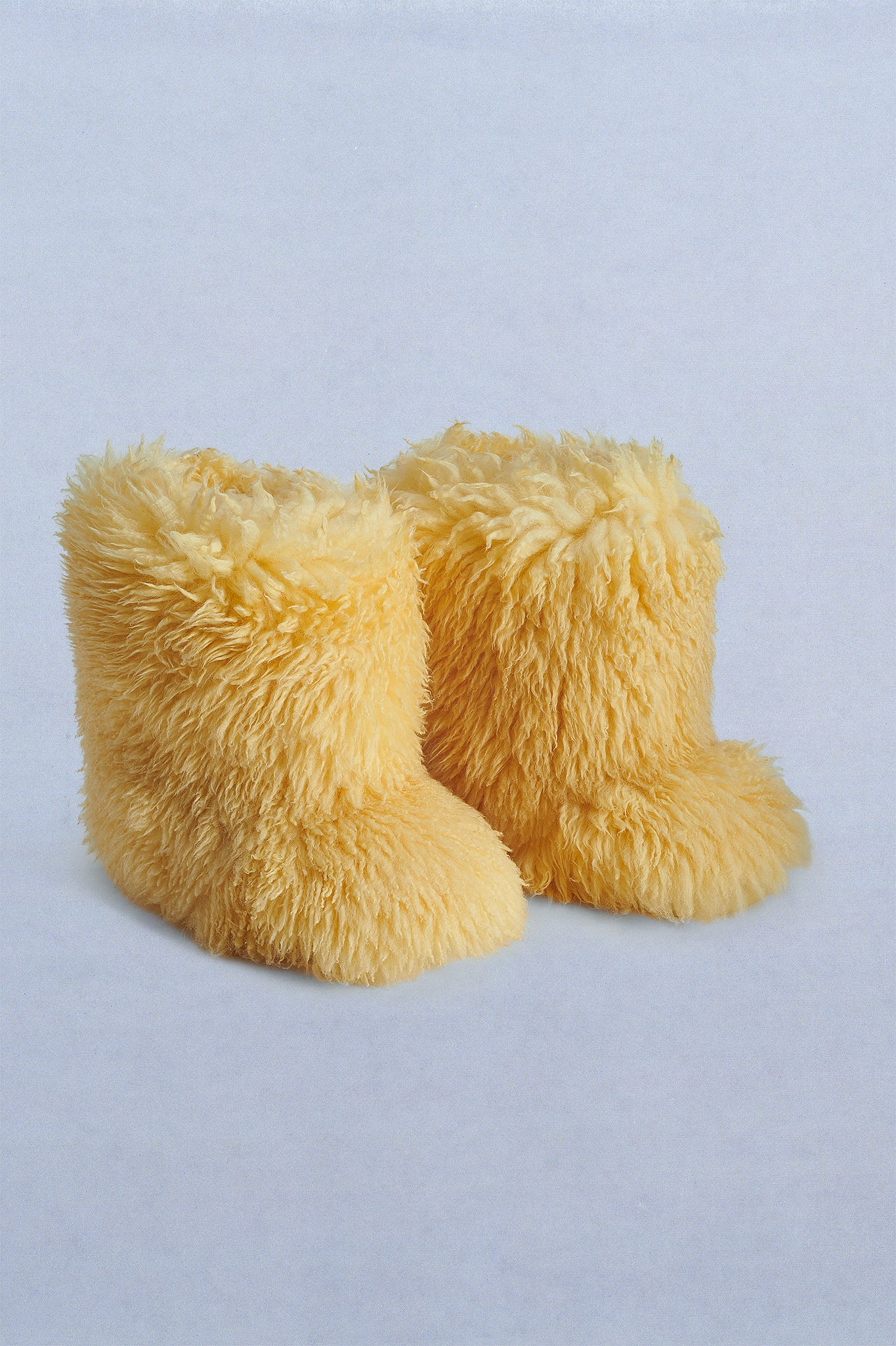 NATURAL SHEARLING BOOTS