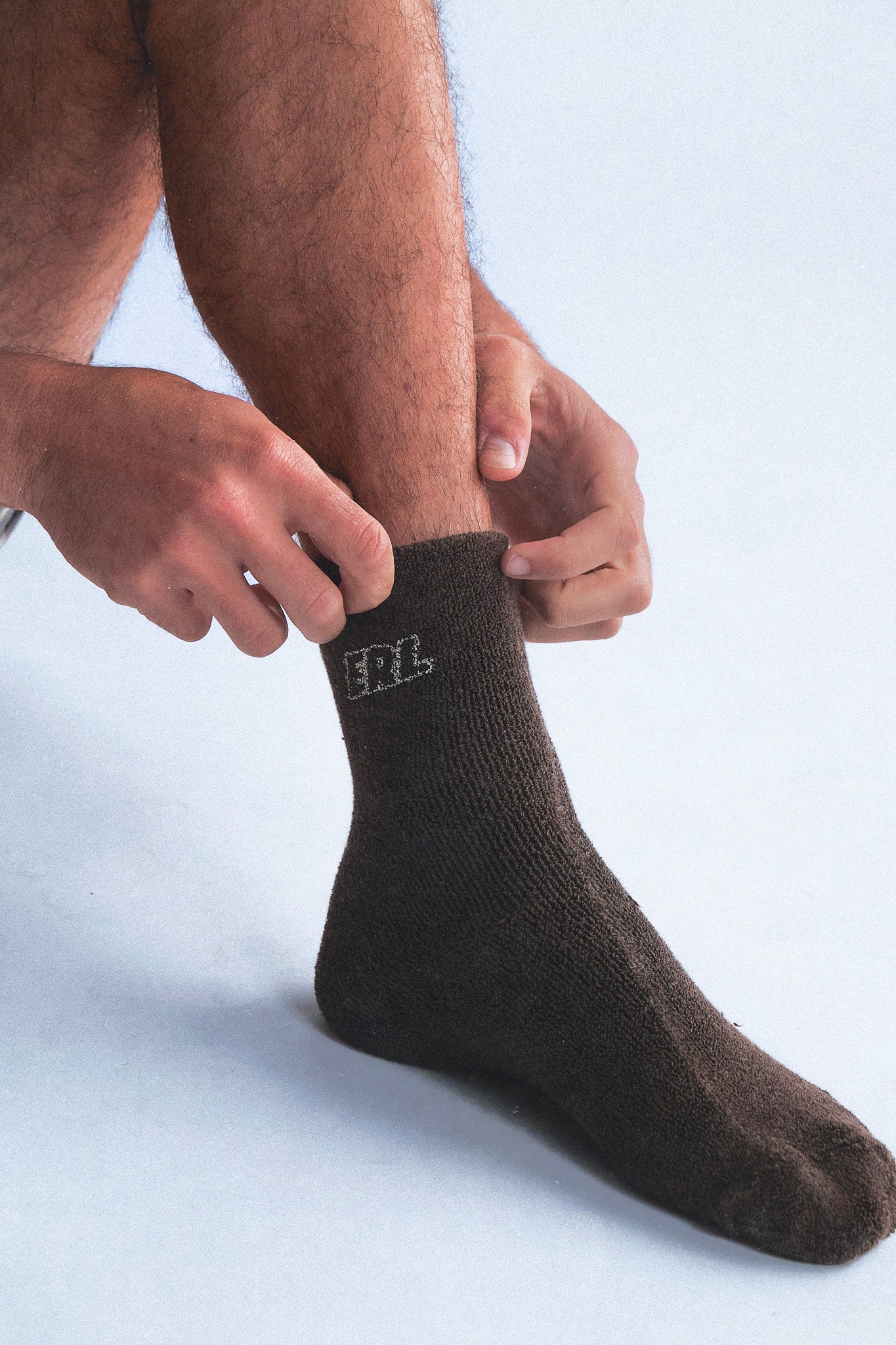 BROWN SOFT SOCKS